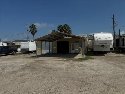 3401 Highway 6 Hitchcock TX 77563