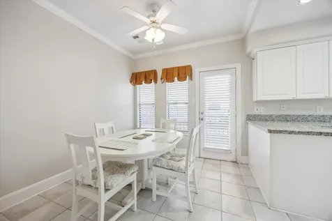2422 Dorrington Street A Houston TX 77030