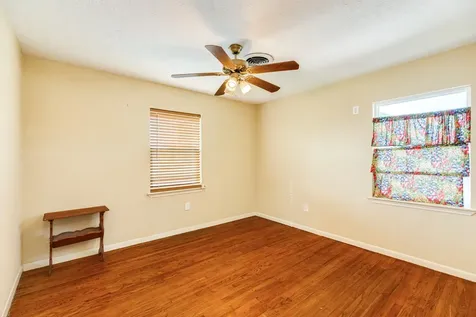 5519 Menard Avenue Galveston TX 77551