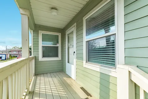 5519 Menard Avenue Galveston TX 77551