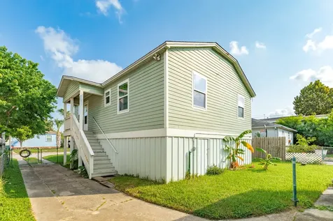 5519 Menard Avenue Galveston TX 77551