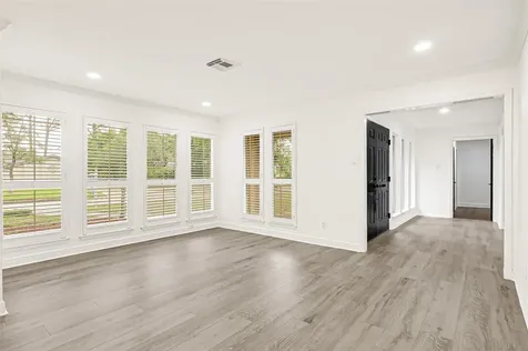 1418 Pirates Cove Houston TX 77058
