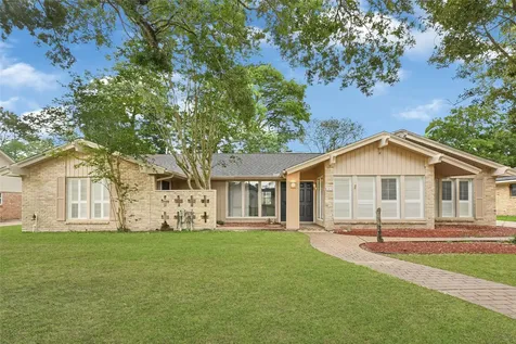 1418 Pirates Cove Houston TX 77058