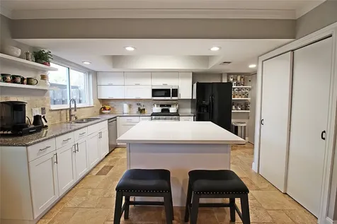 10386 Hammerly Boulevard 32 Houston TX 77043