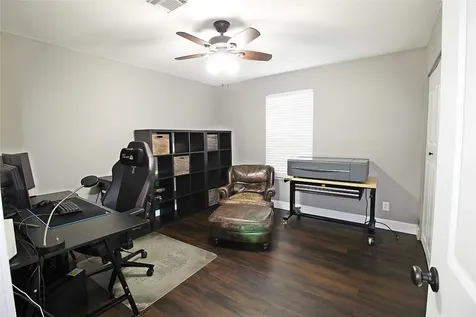 10386 Hammerly Boulevard 32 Houston TX 77043