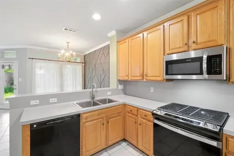 10222 Thornmont Lane Houston TX 77070