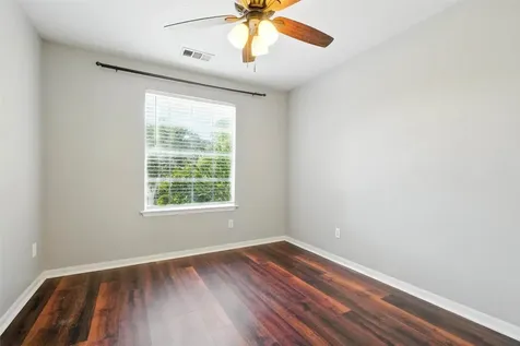 10222 Thornmont Lane Houston TX 77070