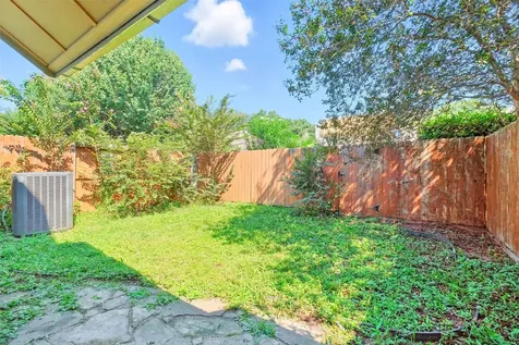 10222 Thornmont Lane Houston TX 77070