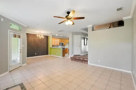 10222 Thornmont Lane Houston TX 77070