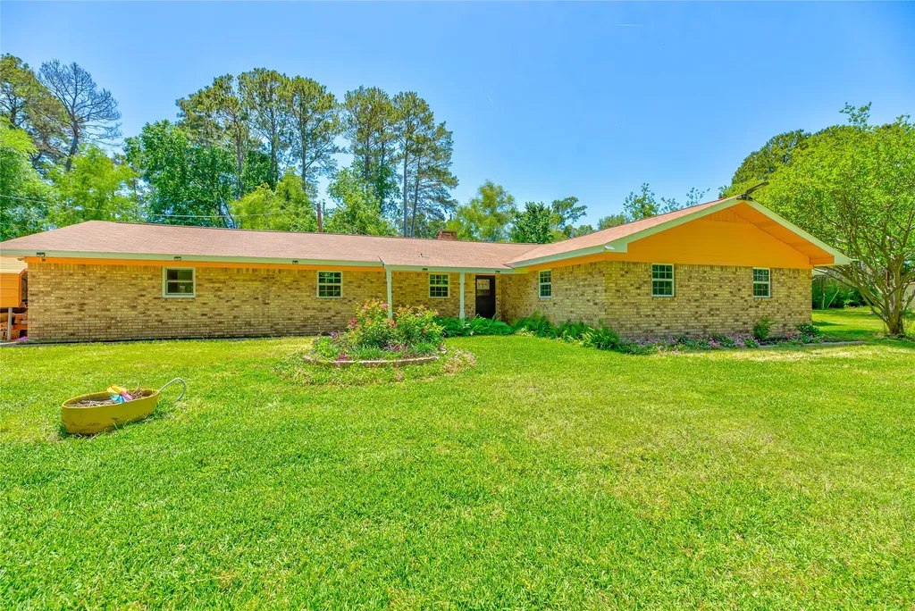 3003 Paul Knox Street Huntsville TX 77320