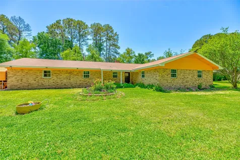 3003 Paul Knox Street Huntsville TX 77320