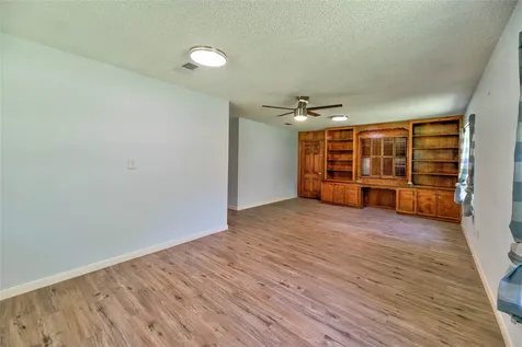 3003 Paul Knox Street Huntsville TX 77320