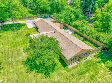 3003 Paul Knox Street Huntsville TX 77320