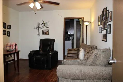 1203 Egypt Street Houston TX 77009