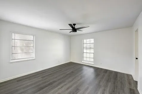 1934 Woodvine Drive Houston TX 77055