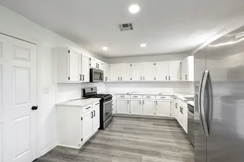 1934 Woodvine Drive Houston TX 77055