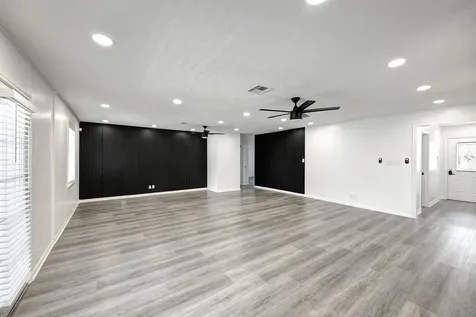 1934 Woodvine Drive Houston TX 77055