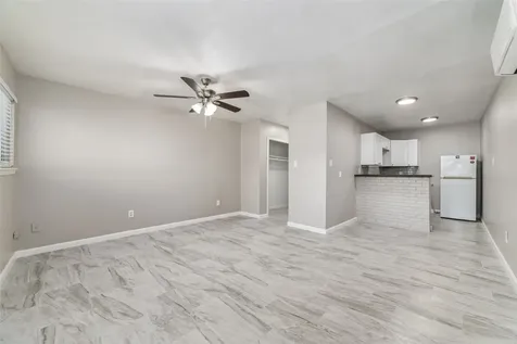 1424 Marshall Street 9 Houston TX 77006