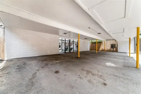 1424 Marshall Street 9 Houston TX 77006