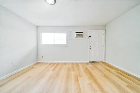 1424 Marshall Street 9 Houston TX 77006