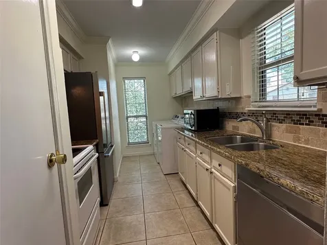 2120 El Paseo Street 806 Houston TX 77054