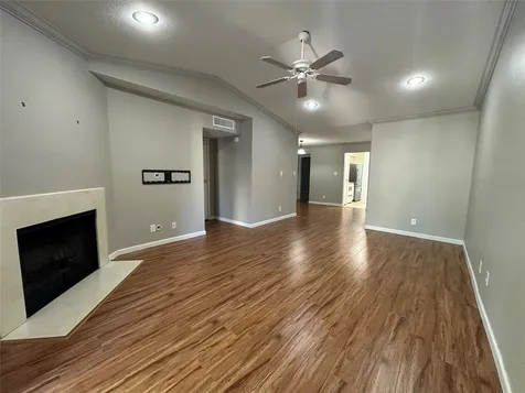 2120 El Paseo Street 806 Houston TX 77054