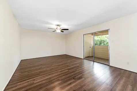 14515 Wunderlich Drive 812 Houston TX 77069