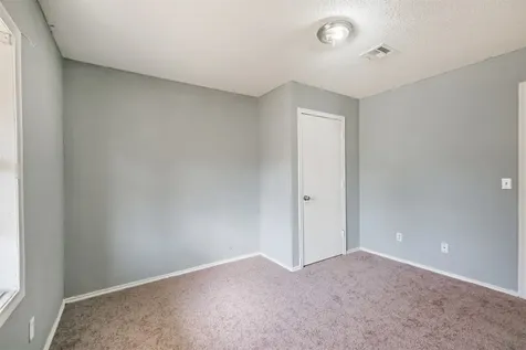 300 N Market Street Louise TX 77455