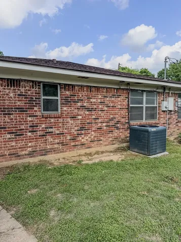 109 Lakeway Drive Crockett TX 75835