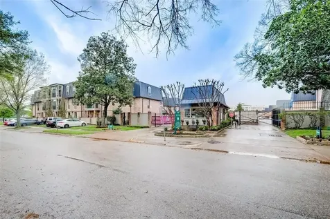 2400 N Braeswood Boulevard 329 Houston TX 77030