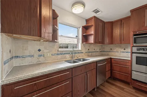 15910 Clayton Bend Drive Houston TX 77082