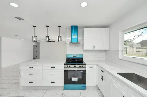 1418 San Sebastian Lane Nassau Bay TX 77058