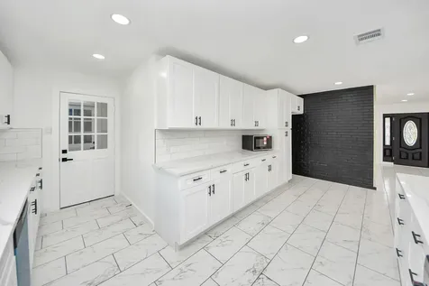 1418 San Sebastian Lane Nassau Bay TX 77058