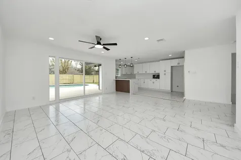 1418 San Sebastian Lane Nassau Bay TX 77058