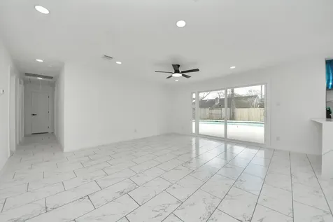 1418 San Sebastian Lane Nassau Bay TX 77058