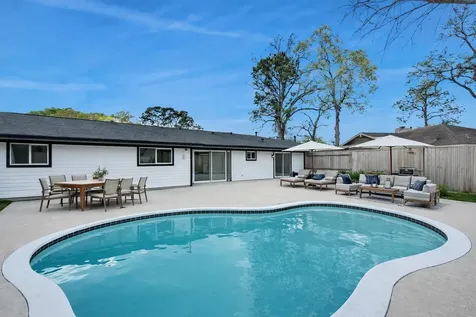 1418 San Sebastian Lane Nassau Bay TX 77058