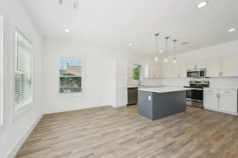 3151 Christie Street Houston TX 77026