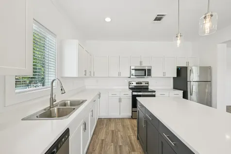3151 Christie Street Houston TX 77026