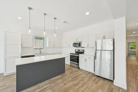 3151 Christie Street Houston TX 77026