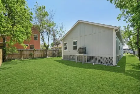 3151 Christie Street Houston TX 77026