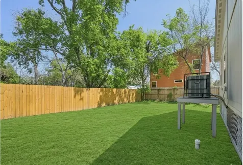 3151 Christie Street Houston TX 77026