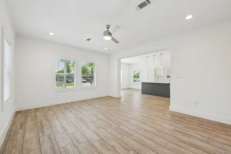 3151 Christie Street Houston TX 77026