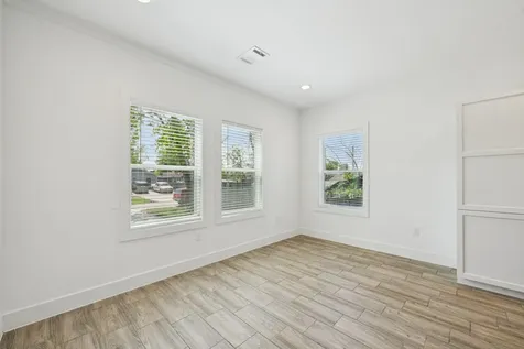 3151 Christie Street Houston TX 77026