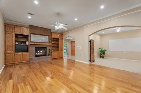 10205 Fostoria Road Cleveland TX 77328