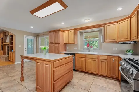 10205 Fostoria Road Cleveland TX 77328