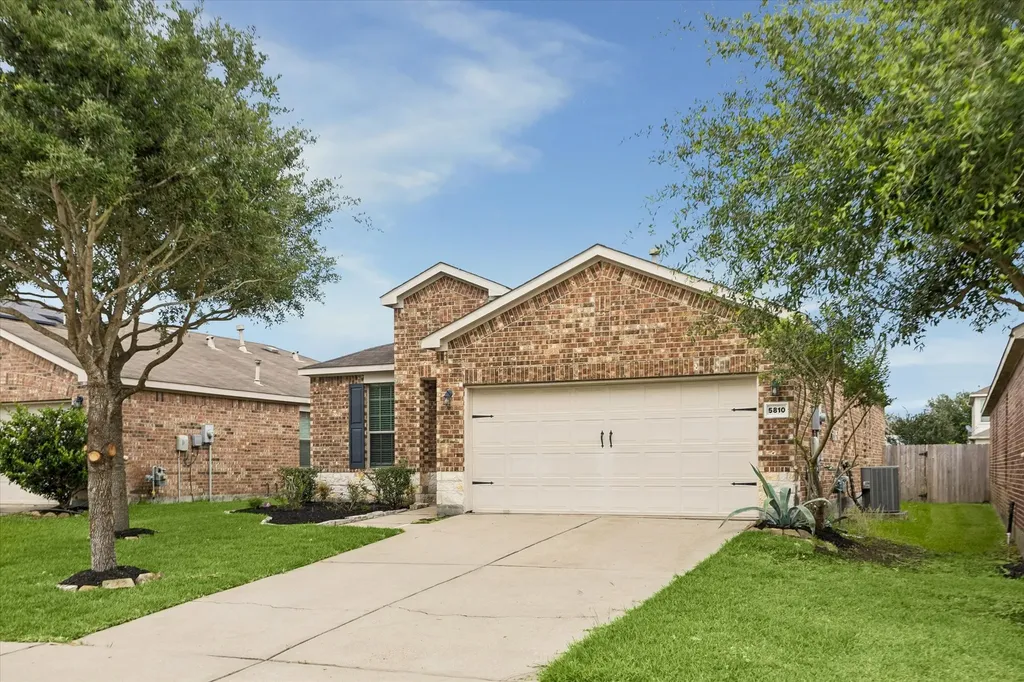 5810 Banyan Oak Court Richmond TX 77407