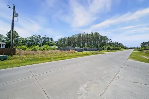 3118 Road 5018 Cleveland TX 77327