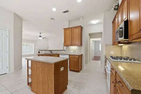 1318 Diamante Drive Pasadena TX 77504