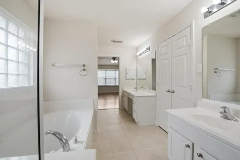 1318 Diamante Drive Pasadena TX 77504