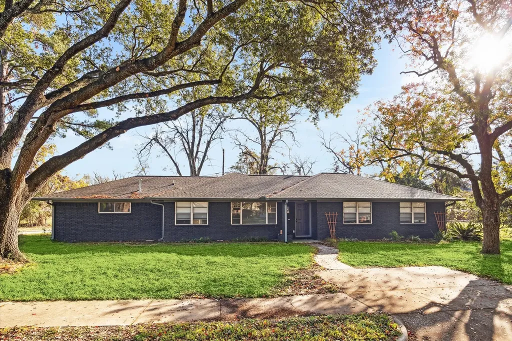 4014 Willow Springs Lane Houston TX 77080